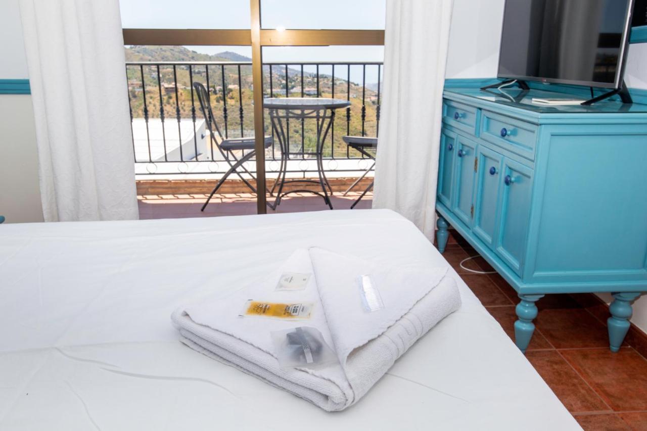 Hotel Y Bungalows Balcon De Competa Luaran gambar
