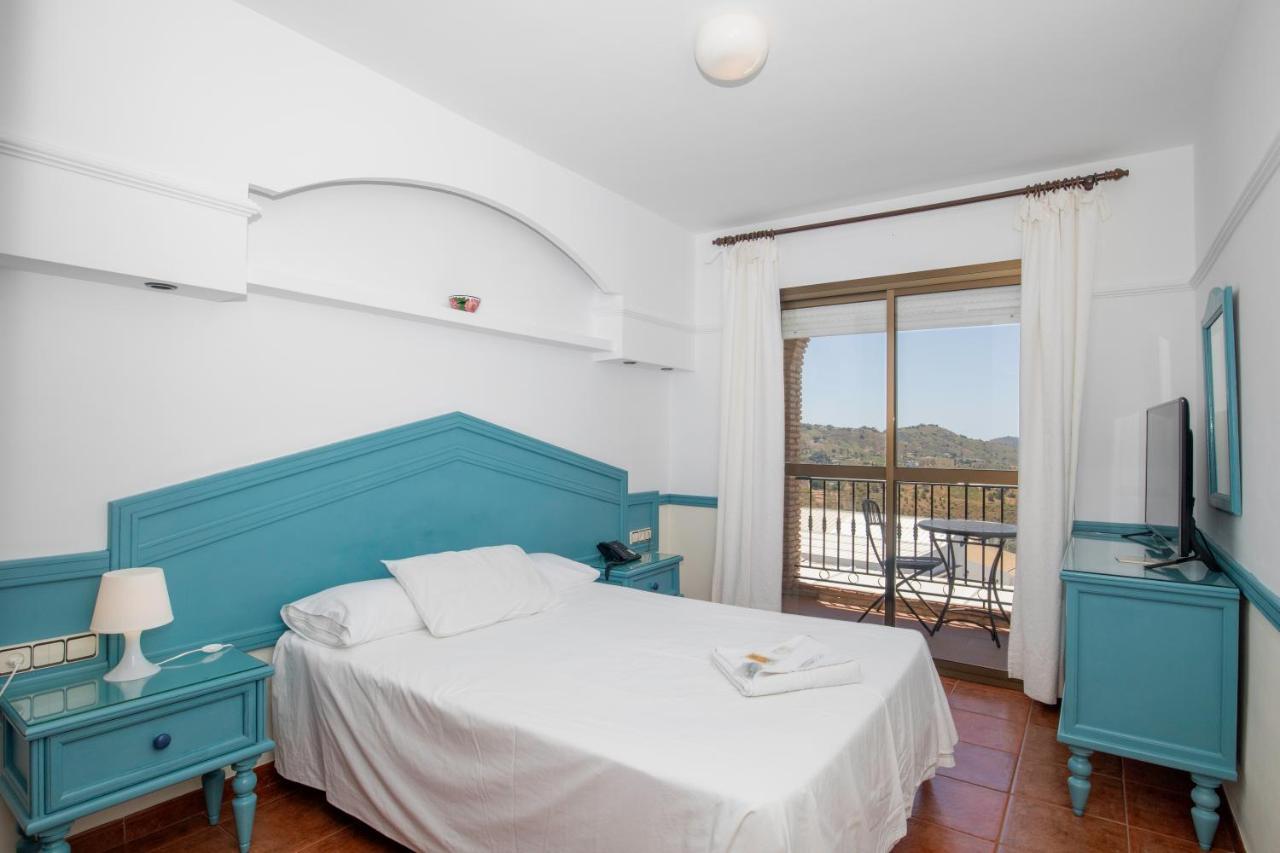 Hotel Y Bungalows Balcon De Competa Luaran gambar