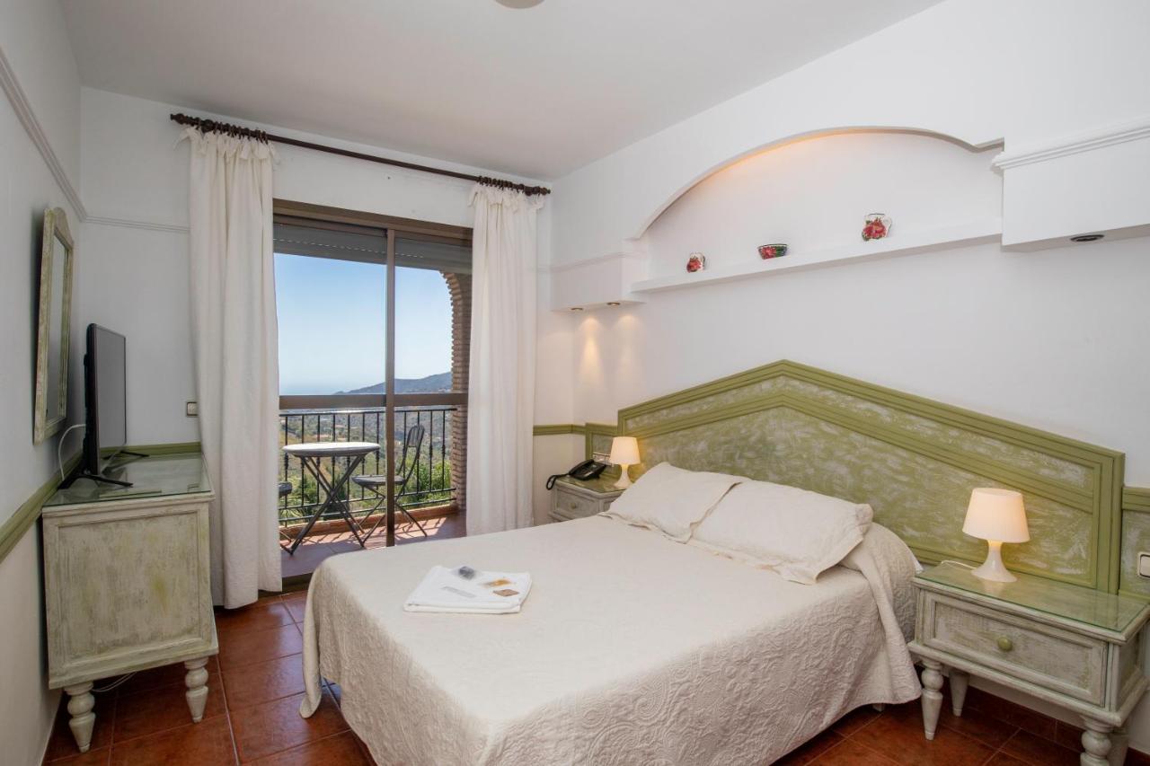 Hotel Y Bungalows Balcon De Competa Luaran gambar