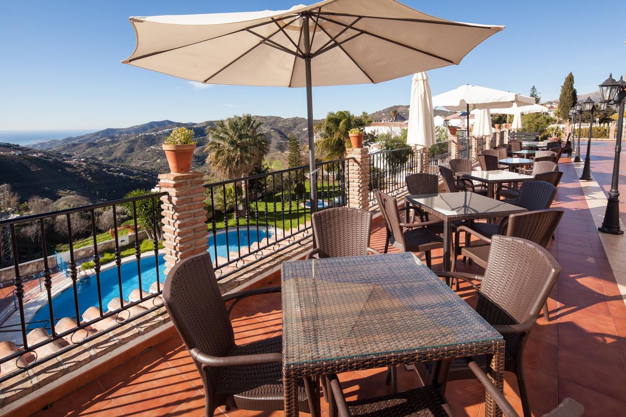 Hotel Y Bungalows Balcon De Competa Luaran gambar