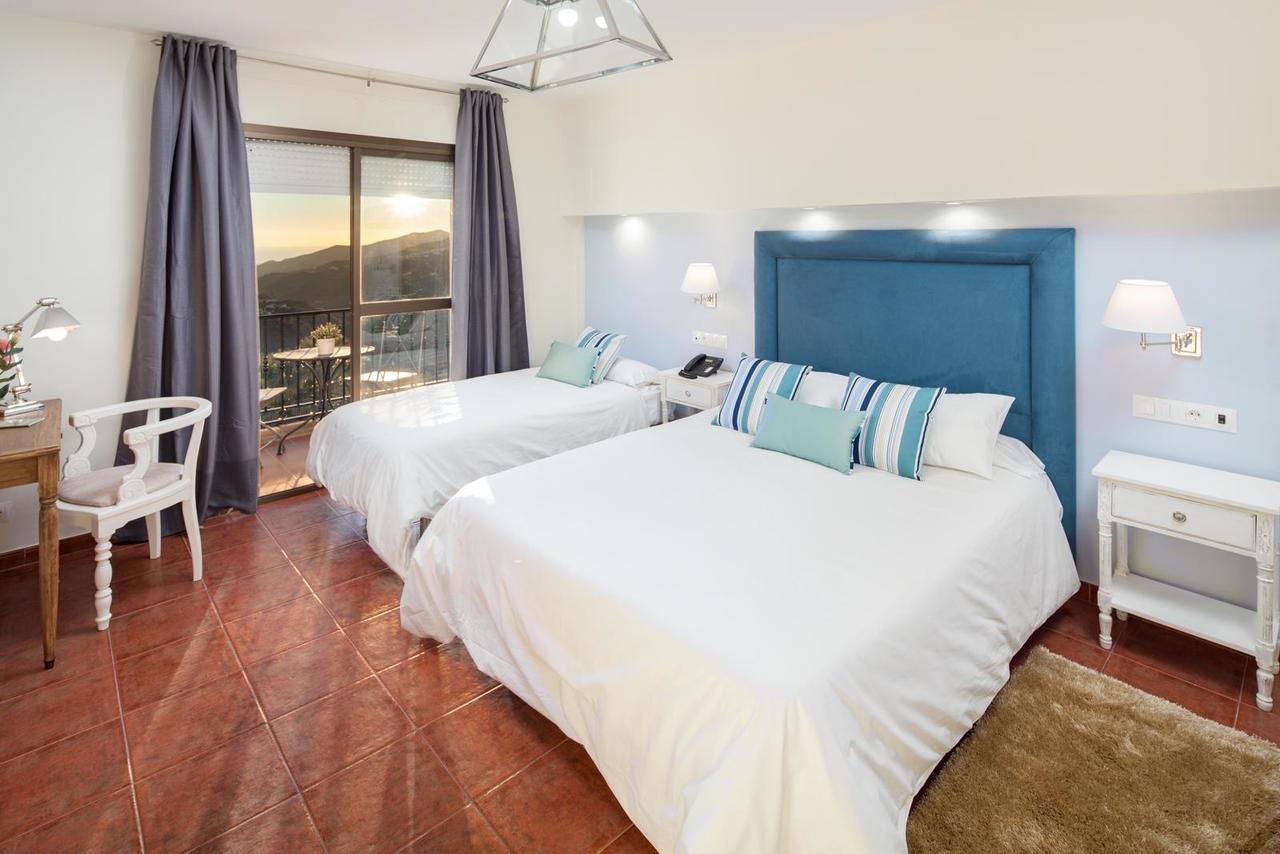 Hotel Y Bungalows Balcon De Competa Luaran gambar