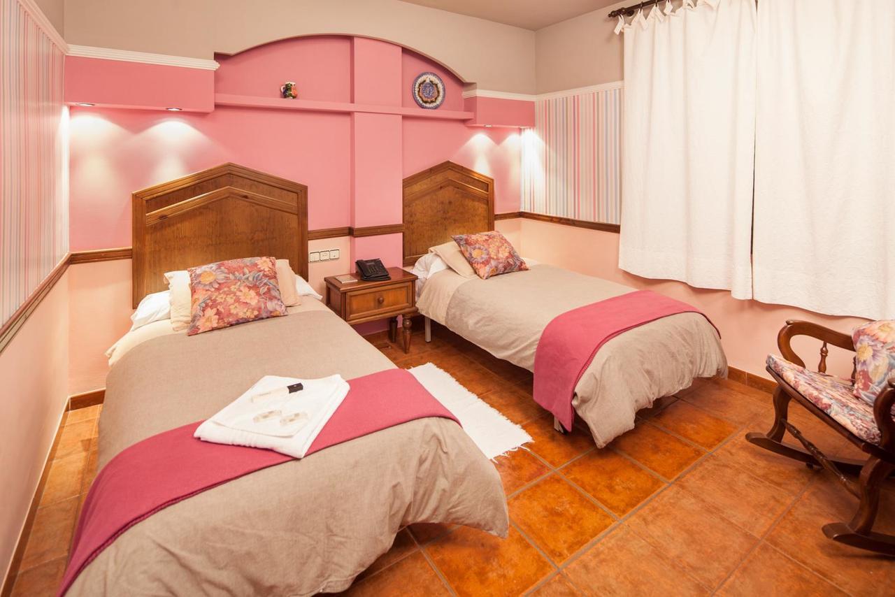 Hotel Y Bungalows Balcon De Competa Luaran gambar